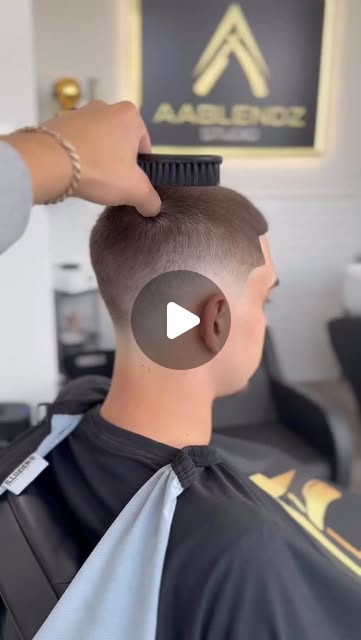 Barber work at AABLENDZ Studio
